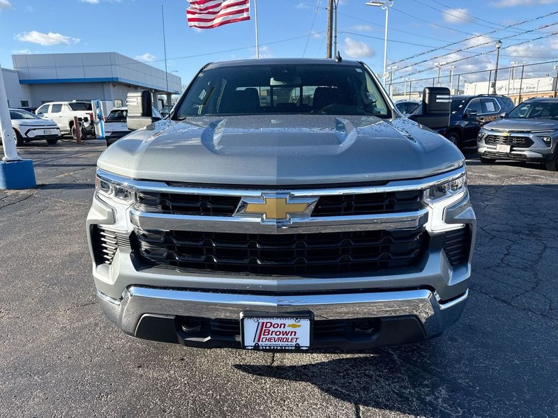 Chevrolet Silverado 1500 Vehicle Full-screen Gallery Image 31