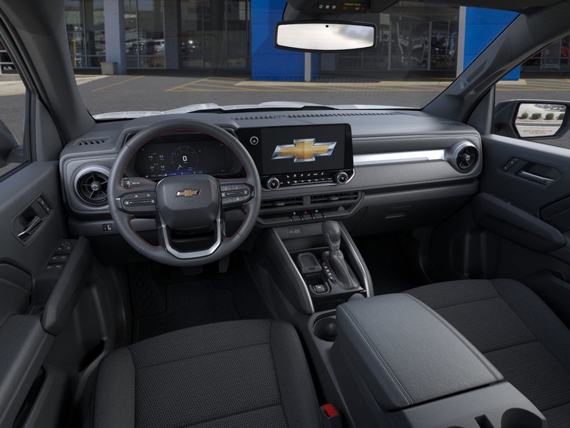 Chevrolet Colorado Vehicle Full-screen Gallery Image 15