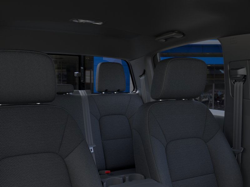 Chevrolet Colorado Vehicle Full-screen Gallery Image 24