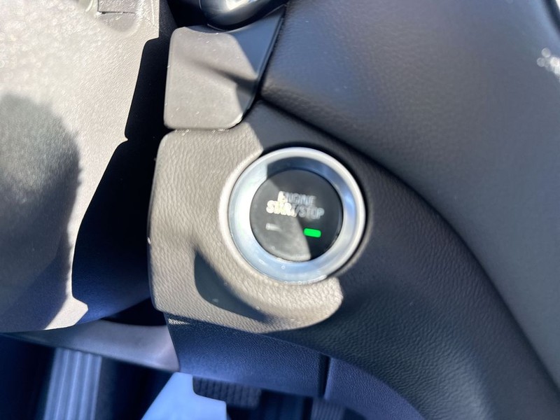 Chevrolet Equinox Vehicle Full-screen Gallery Image 19