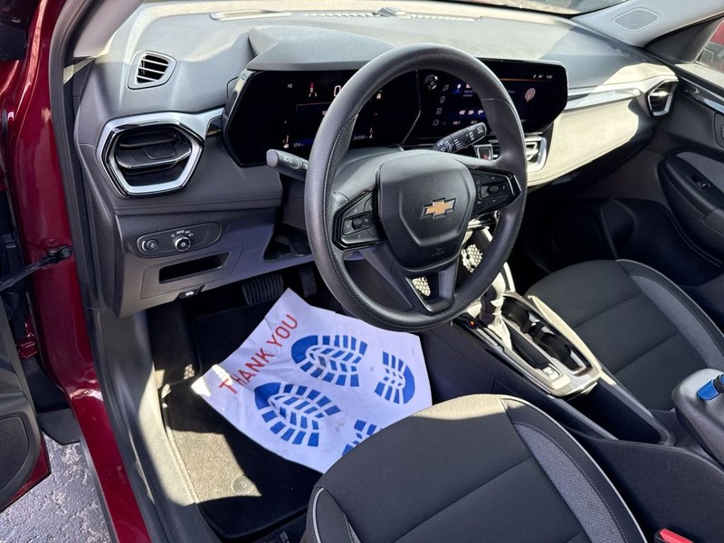 Chevrolet TrailBlazer Vehicle Full-screen Gallery Image 17