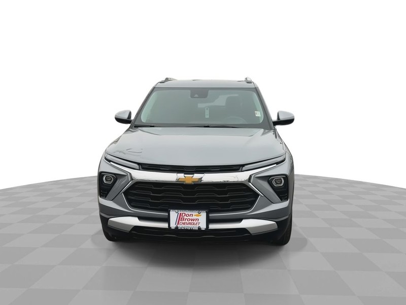 Chevrolet TrailBlazer Vehicle Full-screen Gallery Image 4