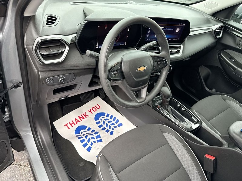 Chevrolet TrailBlazer Vehicle Full-screen Gallery Image 17