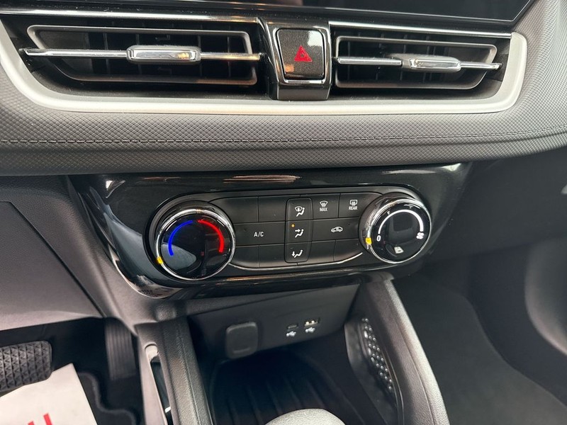 Chevrolet TrailBlazer Vehicle Full-screen Gallery Image 24