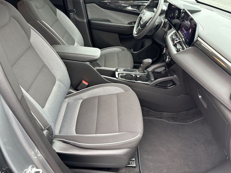 Chevrolet TrailBlazer Vehicle Full-screen Gallery Image 33