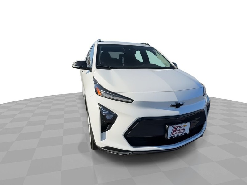 Chevrolet Bolt EUV Vehicle Full-screen Gallery Image 03