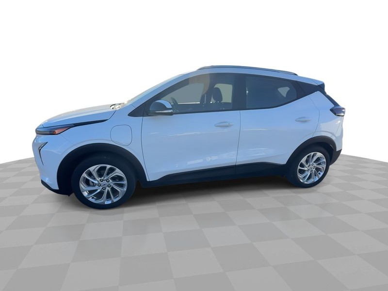 Chevrolet Bolt EUV Vehicle Full-screen Gallery Image 05