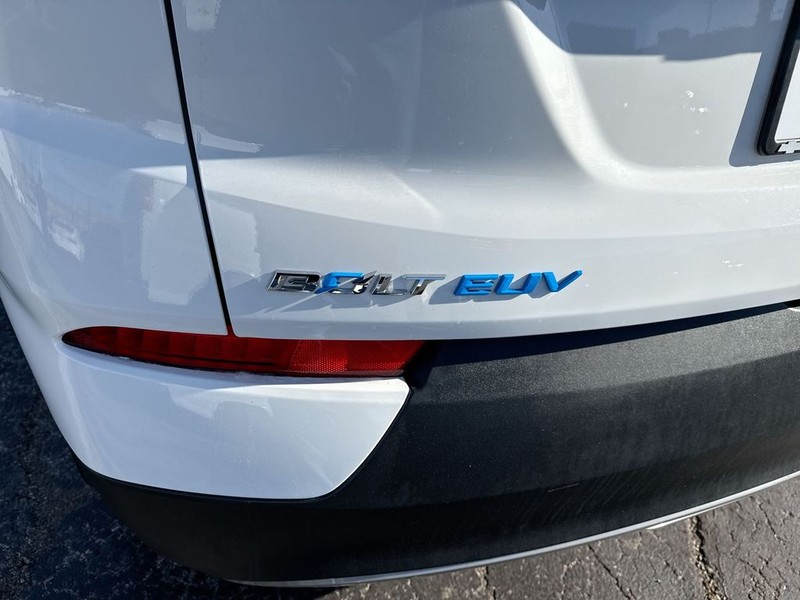 Chevrolet Bolt EUV Vehicle Full-screen Gallery Image 33