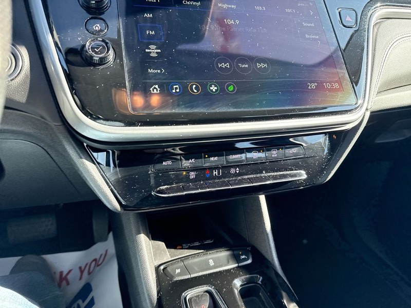 Chevrolet Bolt EUV Vehicle Full-screen Gallery Image 36