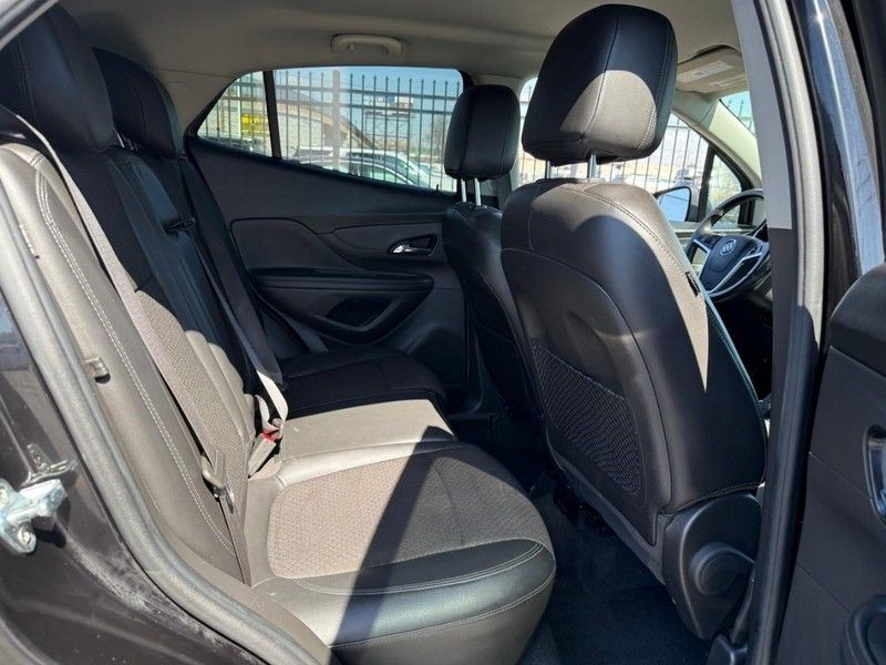 Buick Encore Vehicle Full-screen Gallery Image 19