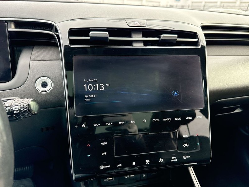 Hyundai Tucson Vehicle Full-screen Gallery Image 20