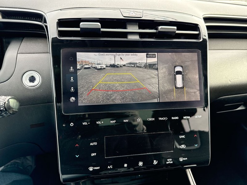 Hyundai Tucson Vehicle Full-screen Gallery Image 22