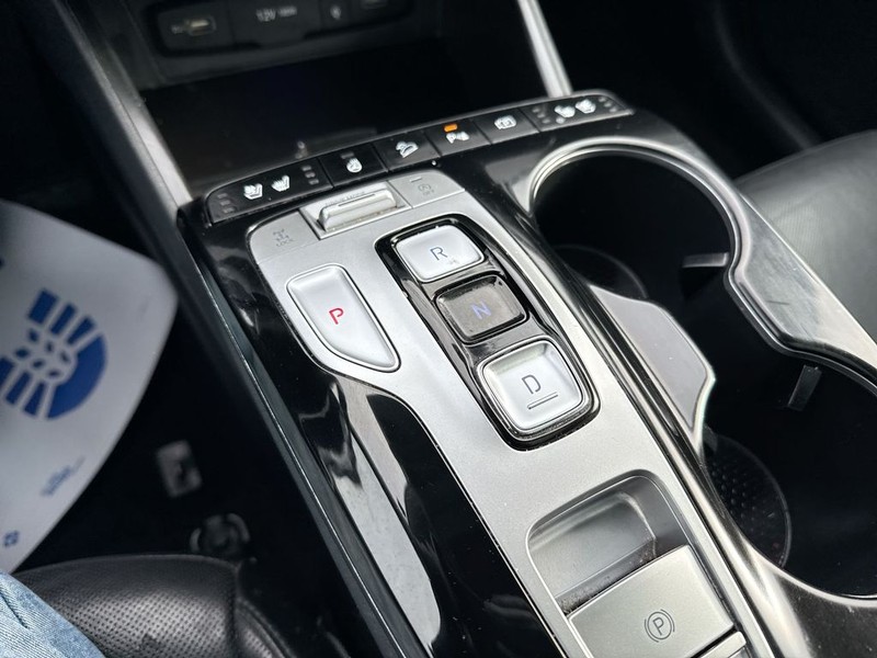 Hyundai Tucson Vehicle Full-screen Gallery Image 23