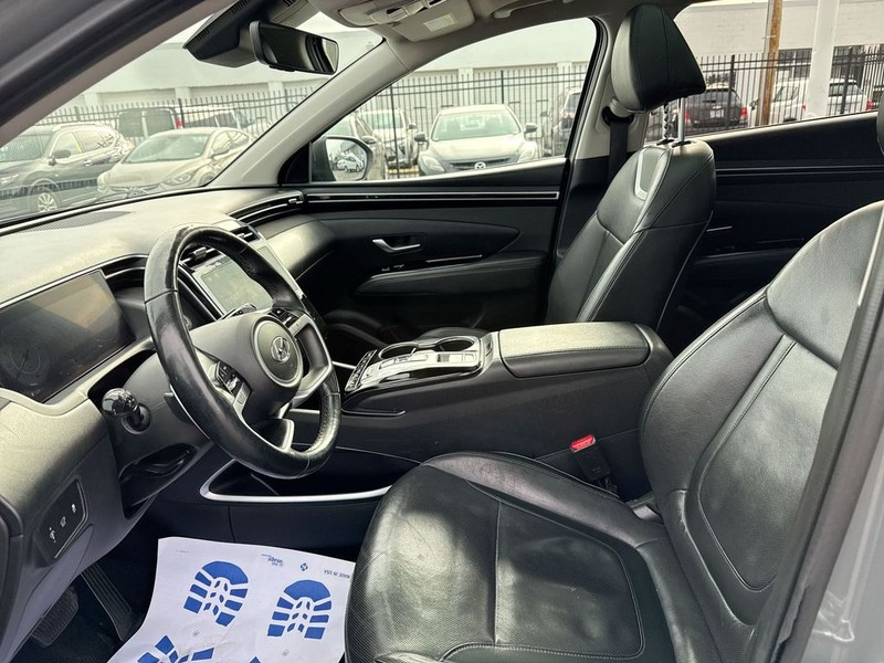 Hyundai Tucson Vehicle Full-screen Gallery Image 29