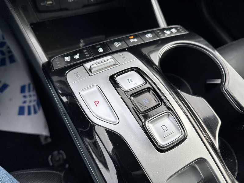 Hyundai Tucson Vehicle Full-screen Gallery Image 42