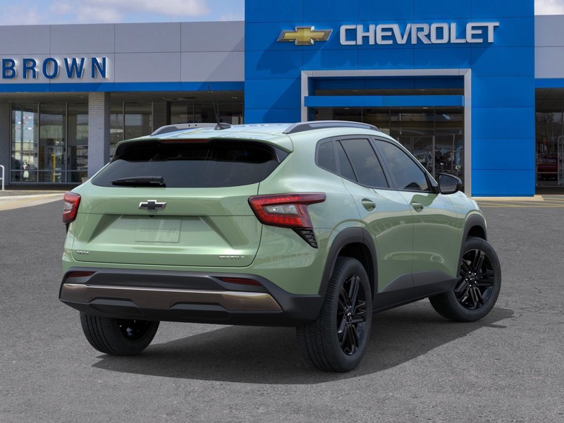 Chevrolet Trax Vehicle Full-screen Gallery Image 4