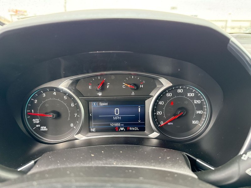 Chevrolet Equinox Vehicle Full-screen Gallery Image 18