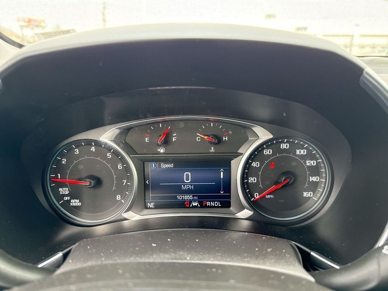 Chevrolet Equinox Vehicle Full-screen Gallery Image 19