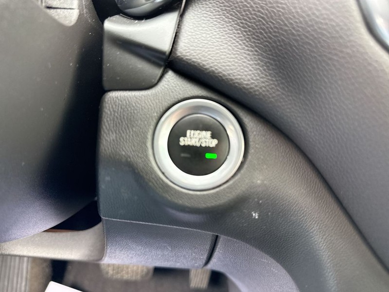 Chevrolet Equinox Vehicle Full-screen Gallery Image 23