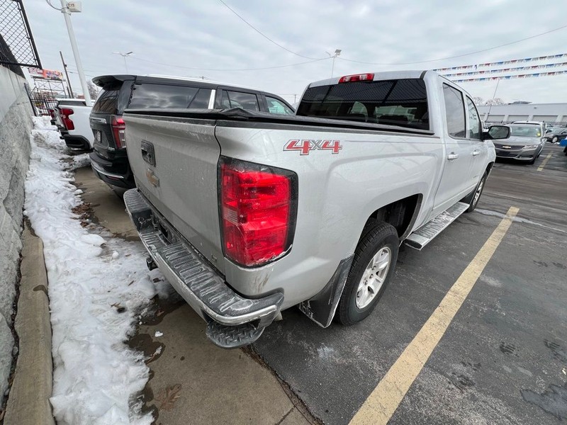Chevrolet Silverado 1500 Vehicle Full-screen Gallery Image 6
