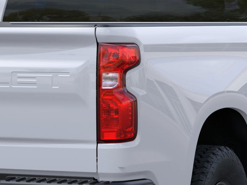 Chevrolet Silverado 1500 Vehicle Full-screen Gallery Image 11