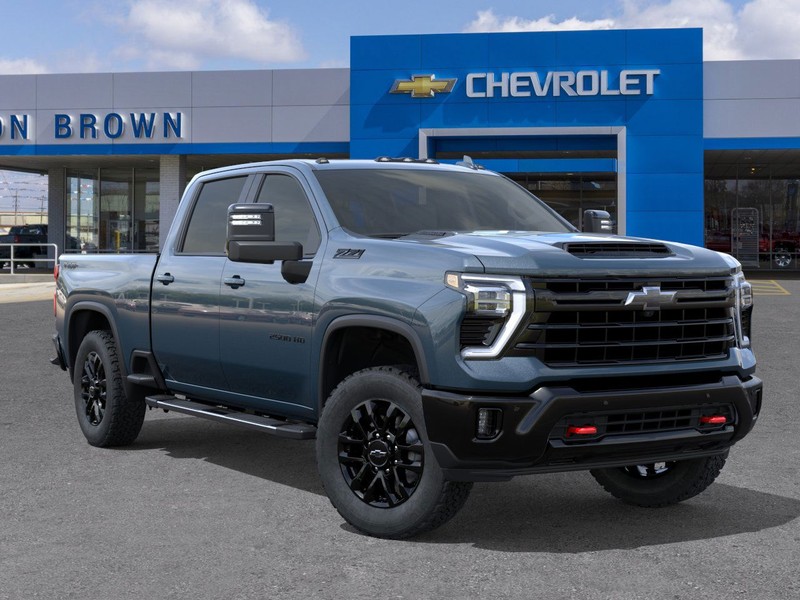 Chevrolet Silverado 2500 HD Vehicle Full-screen Gallery Image 7
