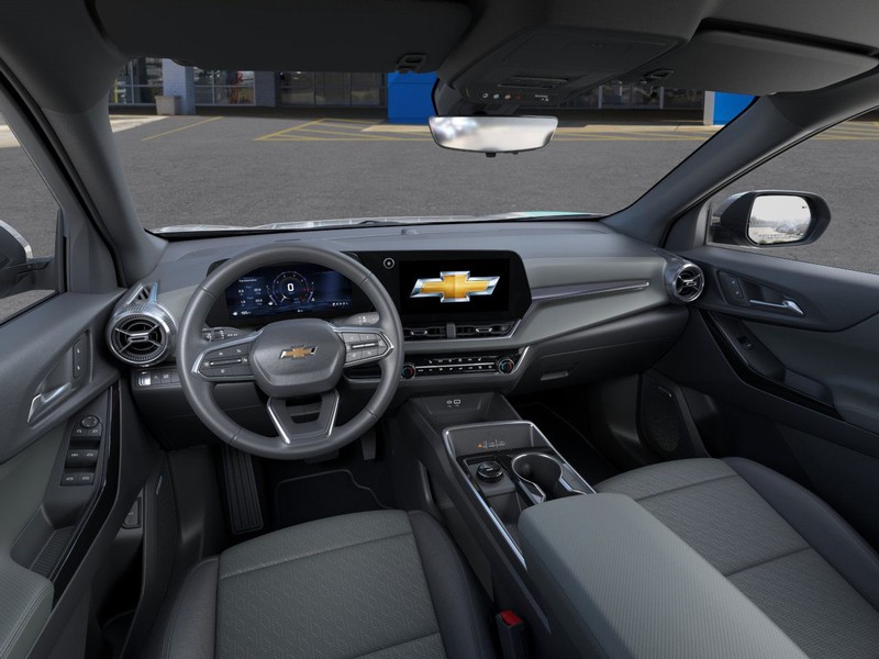 Chevrolet Equinox Vehicle Full-screen Gallery Image 15