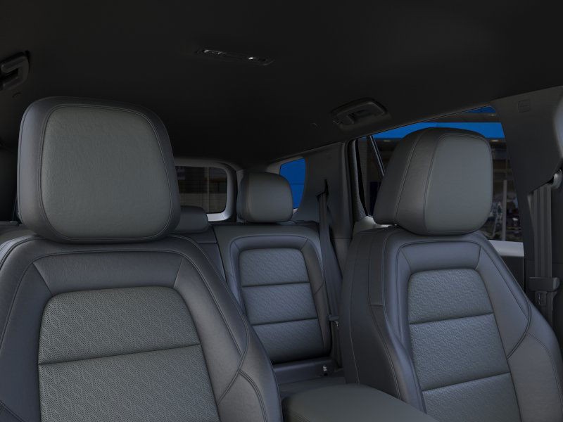 Chevrolet Equinox Vehicle Full-screen Gallery Image 24