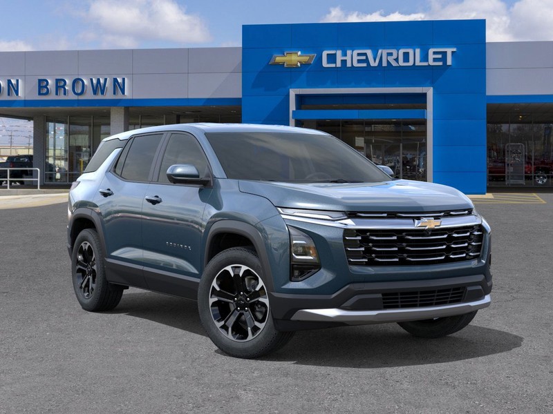 Chevrolet Equinox Vehicle Full-screen Gallery Image 7