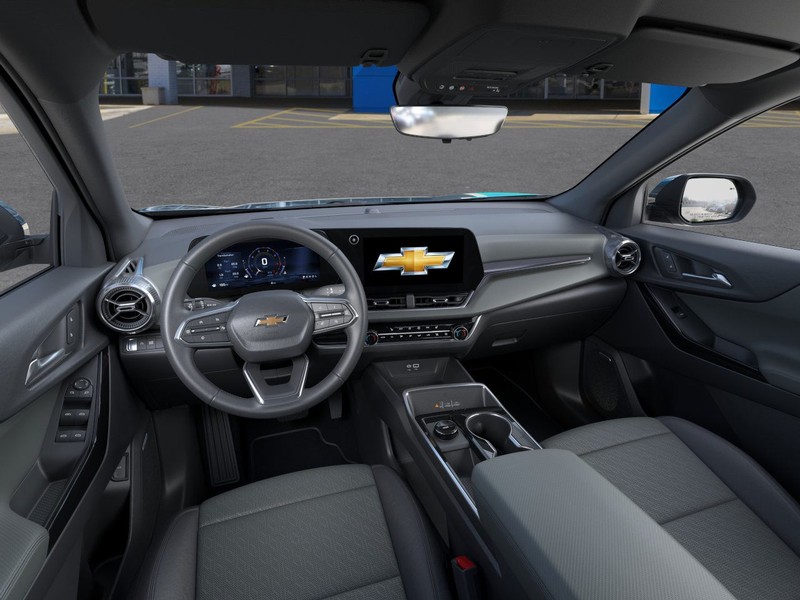 Chevrolet Equinox Vehicle Full-screen Gallery Image 15