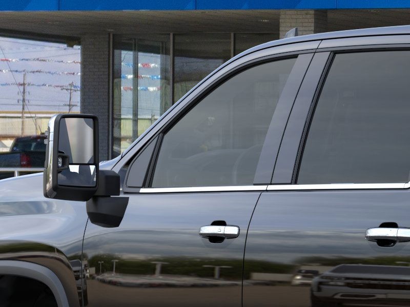 Chevrolet Silverado 2500 HD Vehicle Full-screen Gallery Image 12