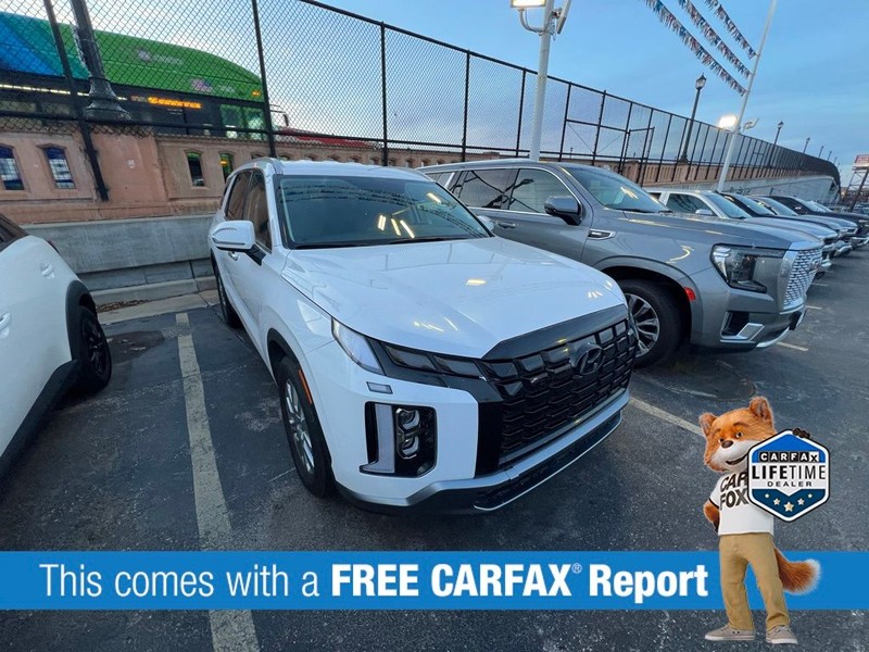 Hyundai Palisade Vehicle Full-screen Gallery Image 3