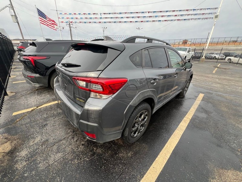 Subaru Crosstrek Vehicle Full-screen Gallery Image 6