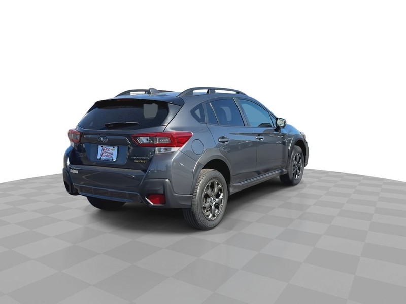 Subaru Crosstrek Vehicle Full-screen Gallery Image 13