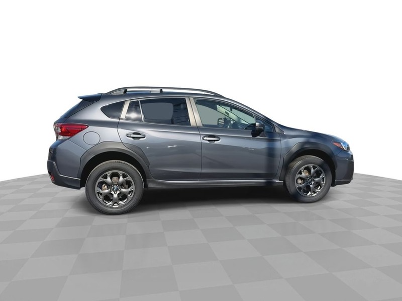 Subaru Crosstrek Vehicle Full-screen Gallery Image 14