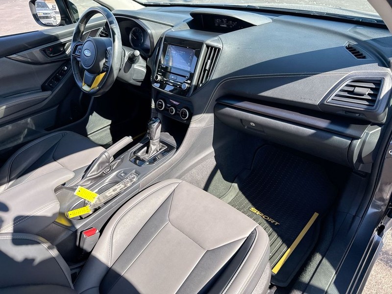 Subaru Crosstrek Vehicle Full-screen Gallery Image 34