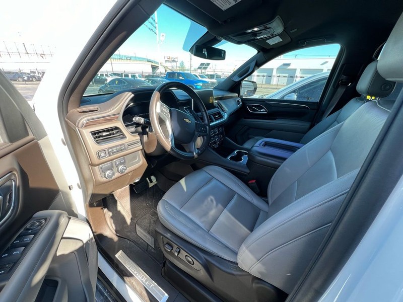 Chevrolet Tahoe Vehicle Full-screen Gallery Image 7