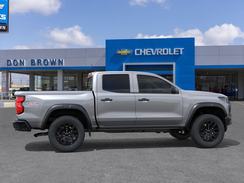Chevrolet Colorado Vehicle Full-screen Gallery Image 5