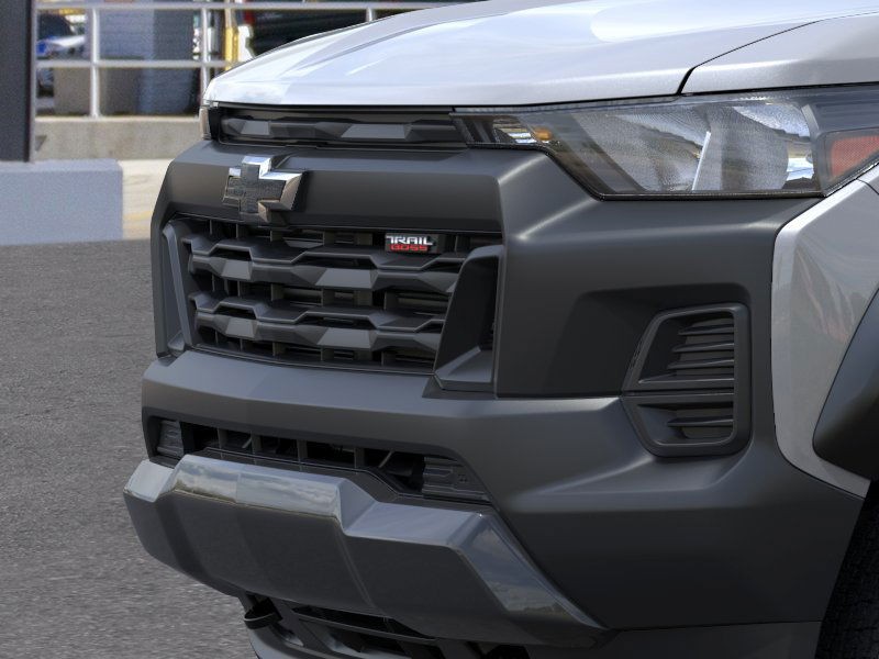 Chevrolet Colorado Vehicle Full-screen Gallery Image 13