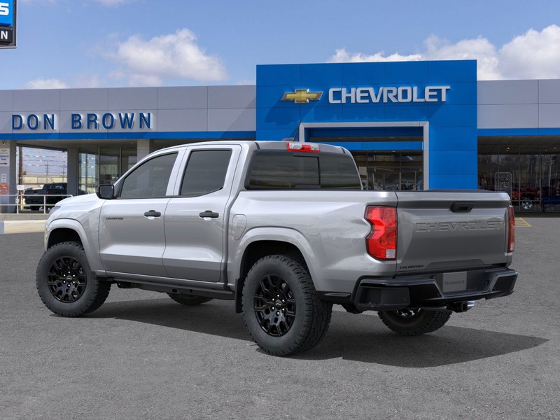 Chevrolet Colorado Vehicle Full-screen Gallery Image 3