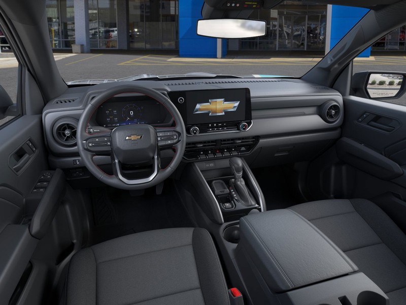 Chevrolet Colorado Vehicle Full-screen Gallery Image 15