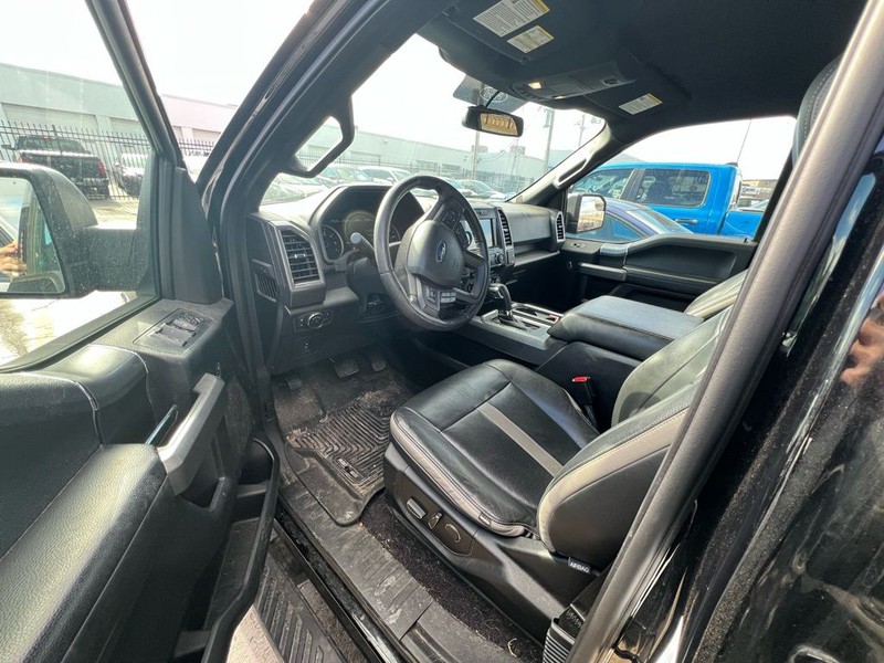 Ford F-150 Vehicle Full-screen Gallery Image 7