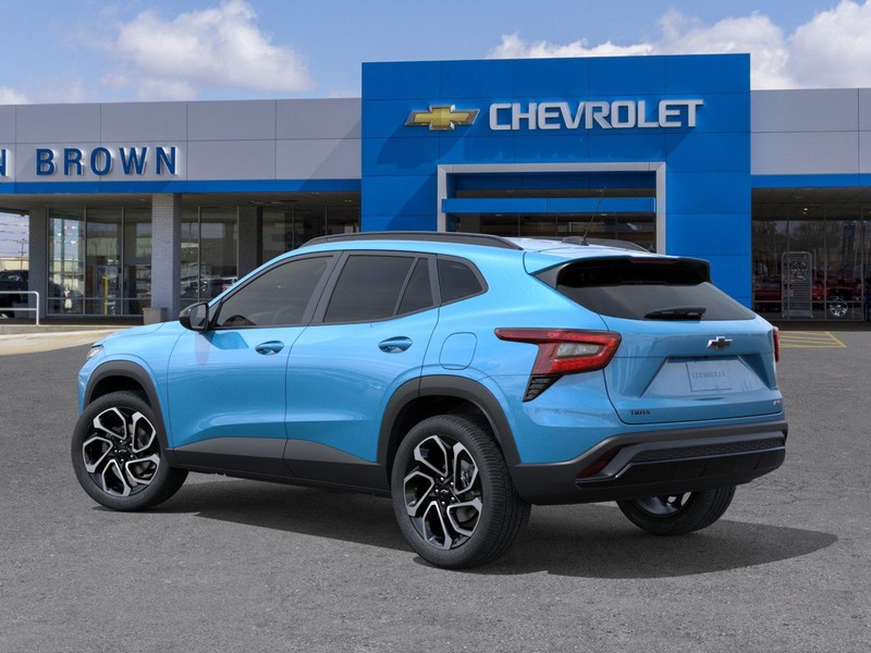 Chevrolet Trax Vehicle Full-screen Gallery Image 3