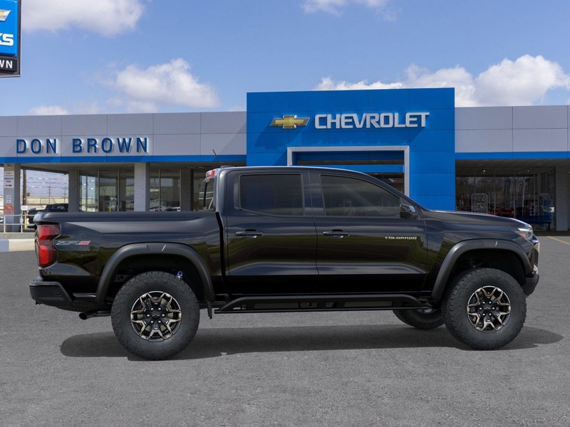 Chevrolet Colorado Vehicle Full-screen Gallery Image 5
