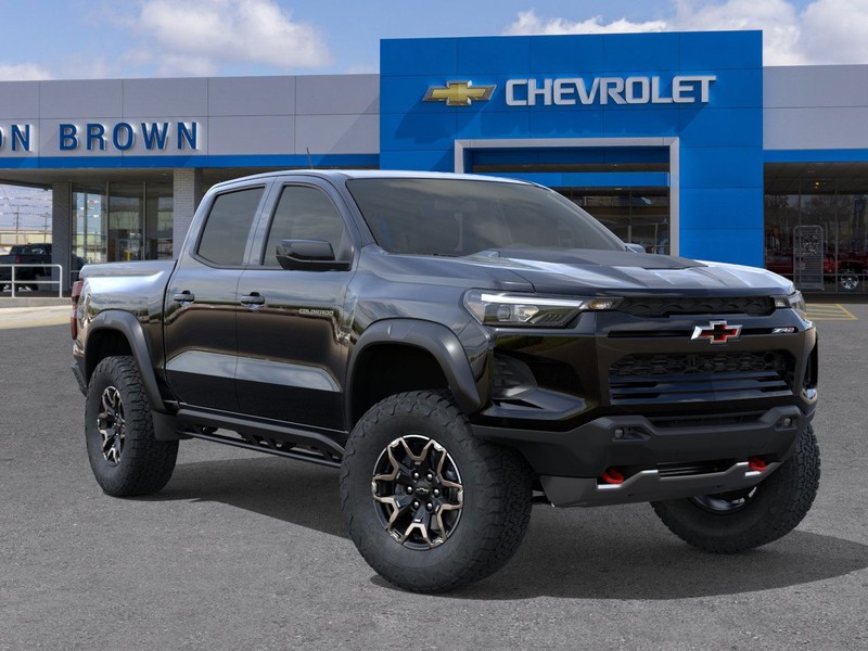 Chevrolet Colorado Vehicle Full-screen Gallery Image 7