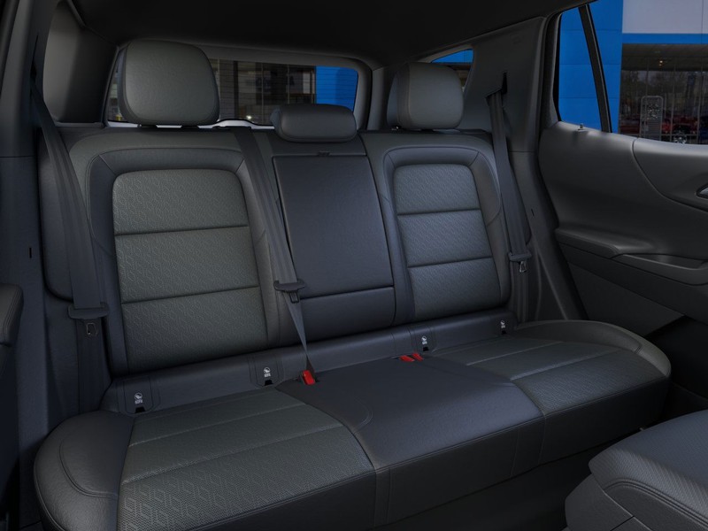 Chevrolet Equinox Vehicle Full-screen Gallery Image 17