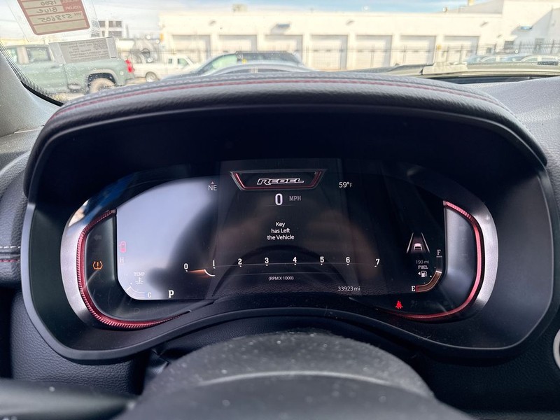 Ram 1500 Vehicle Full-screen Gallery Image 19