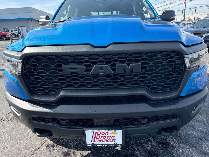 Ram 1500 Vehicle Full-screen Gallery Image 37