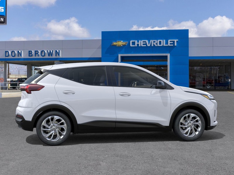 Chevrolet Bolt Vehicle Full-screen Gallery Image 5