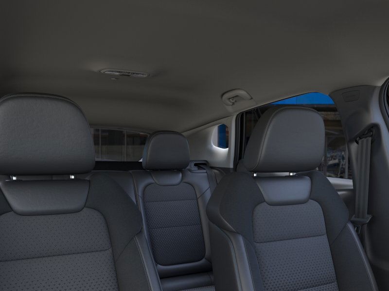 Chevrolet Trax Vehicle Full-screen Gallery Image 24